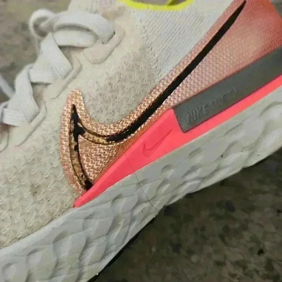 Nike Womens React Infinity Run Flyknit Sneaker In Pink Blast 7.5 - Picture 15 of 15